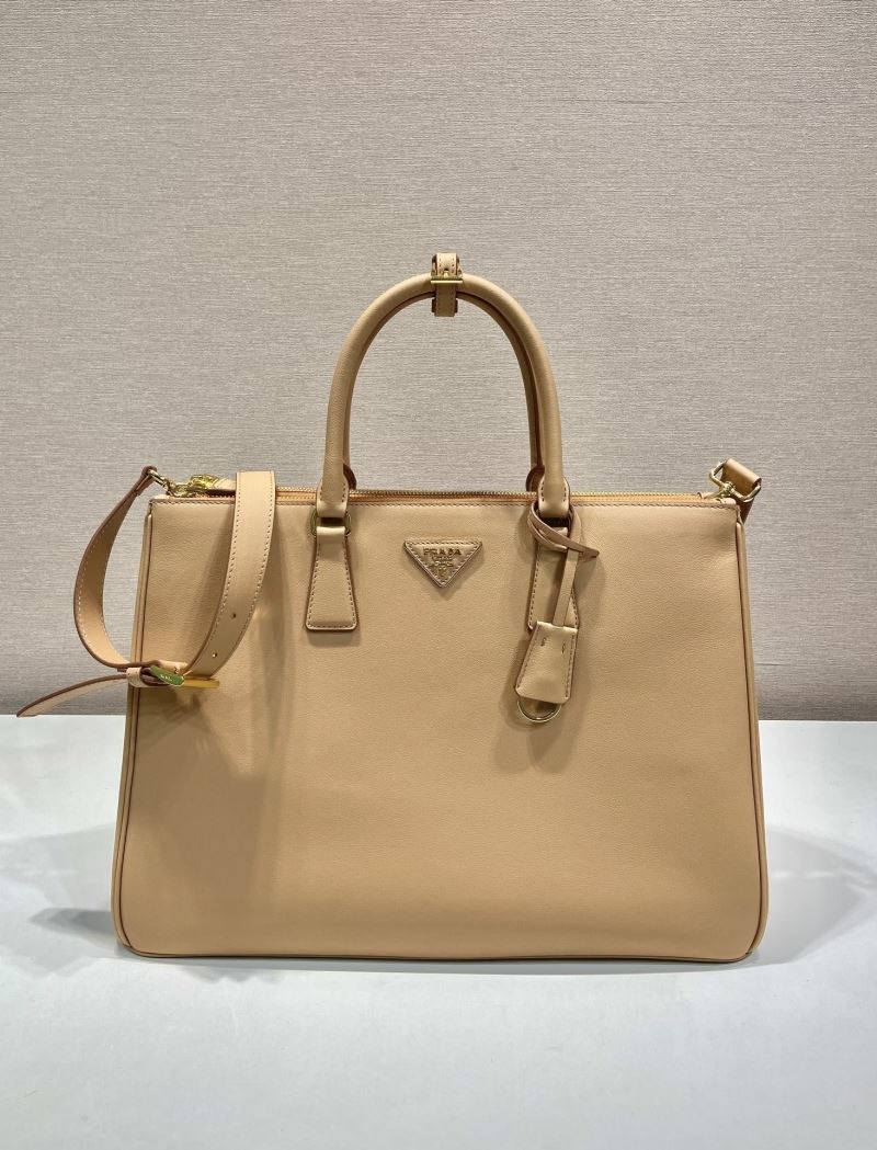 Pra*a top handle bags